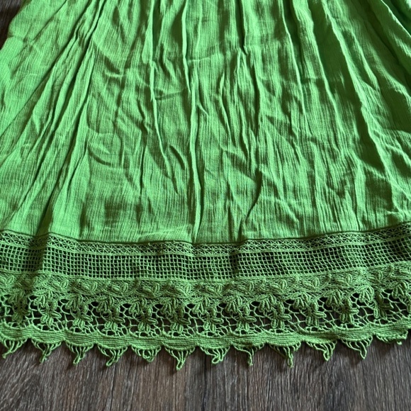 Crown & Ivy size large summer top - Picture 3 of 8